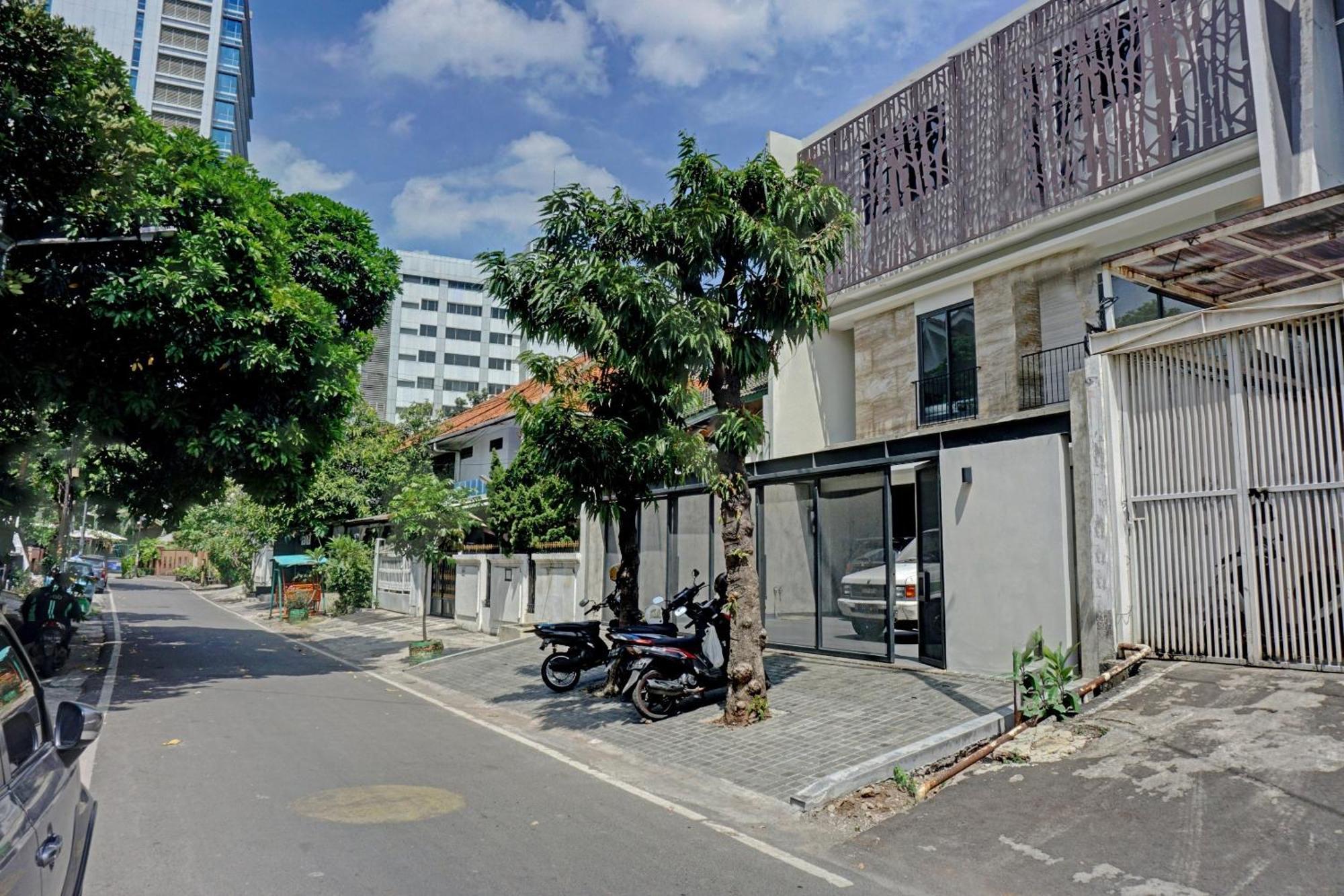Super Oyo Capital O 90635 Tango Juliet Residence Jakarta Exterior photo